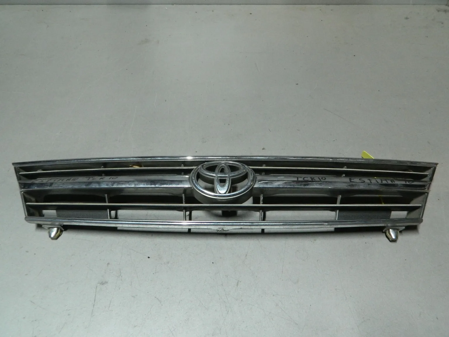 Решетка радиатора TOYOTA ESTIMA EMINA CXR10 (Контрактный) 79773307