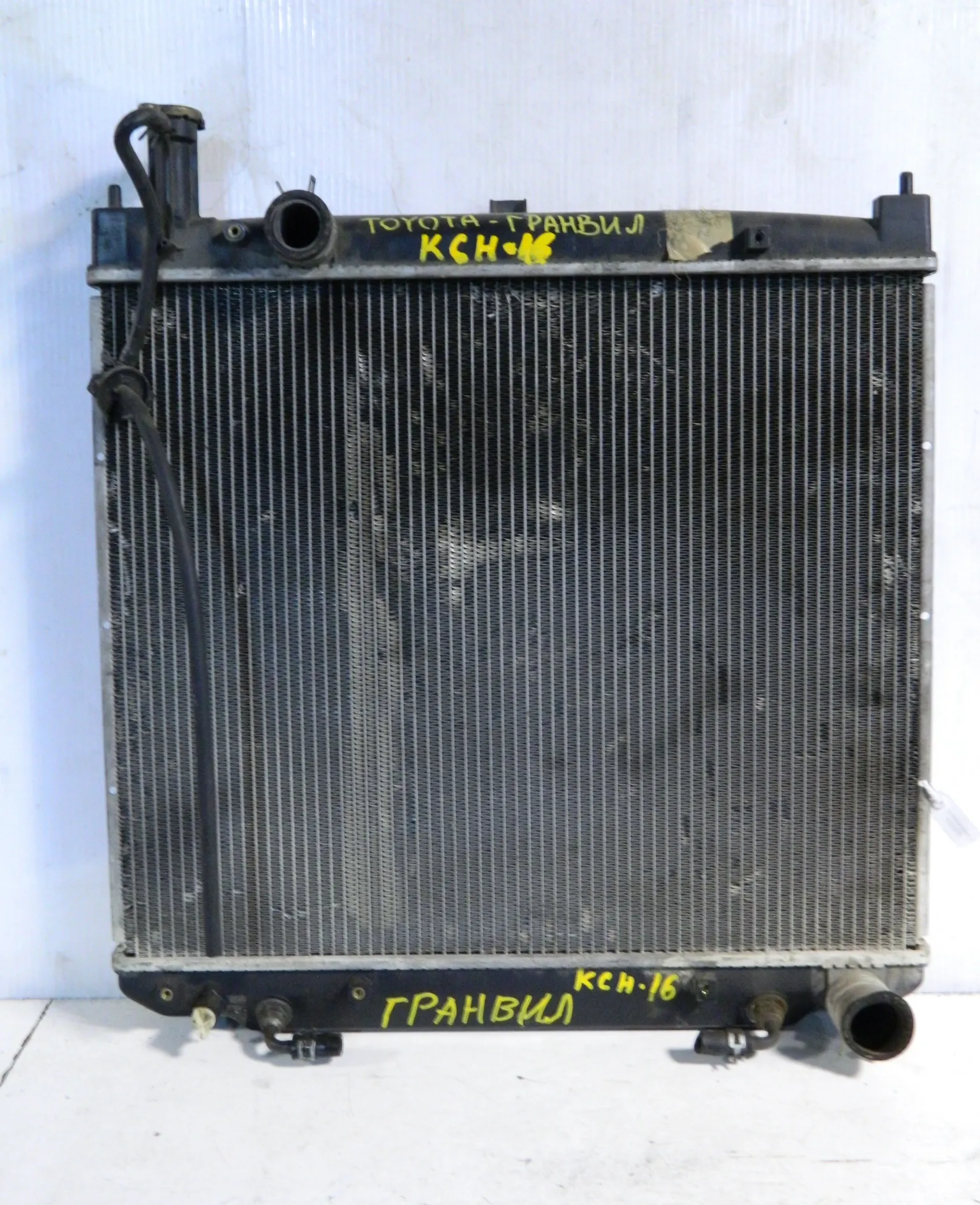 Радиатор ДВС TOYOTA GRANVIA KCH16 (Контрактный) 69586289