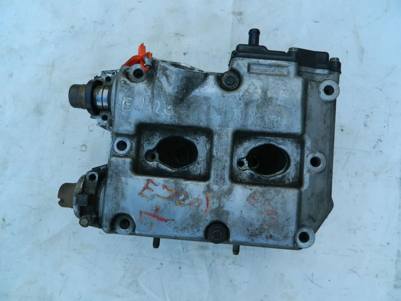 Головка блока цилиндров SUBARU FORESTER EJ205 Лев (Контрактный) 72367223