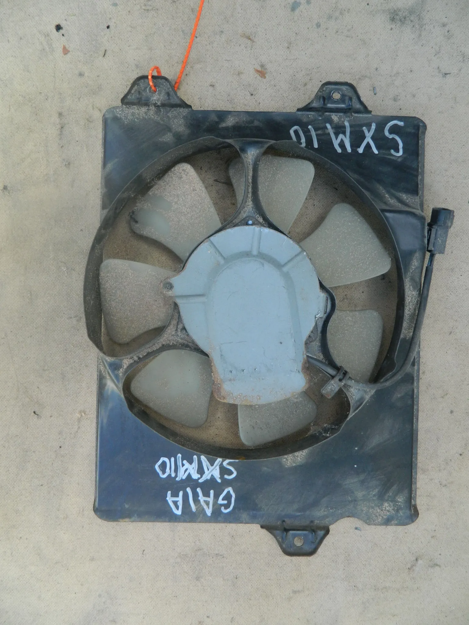 Диффузор радиатора TOYOTA IPSUM SXM10 (Контрактный) 72355355