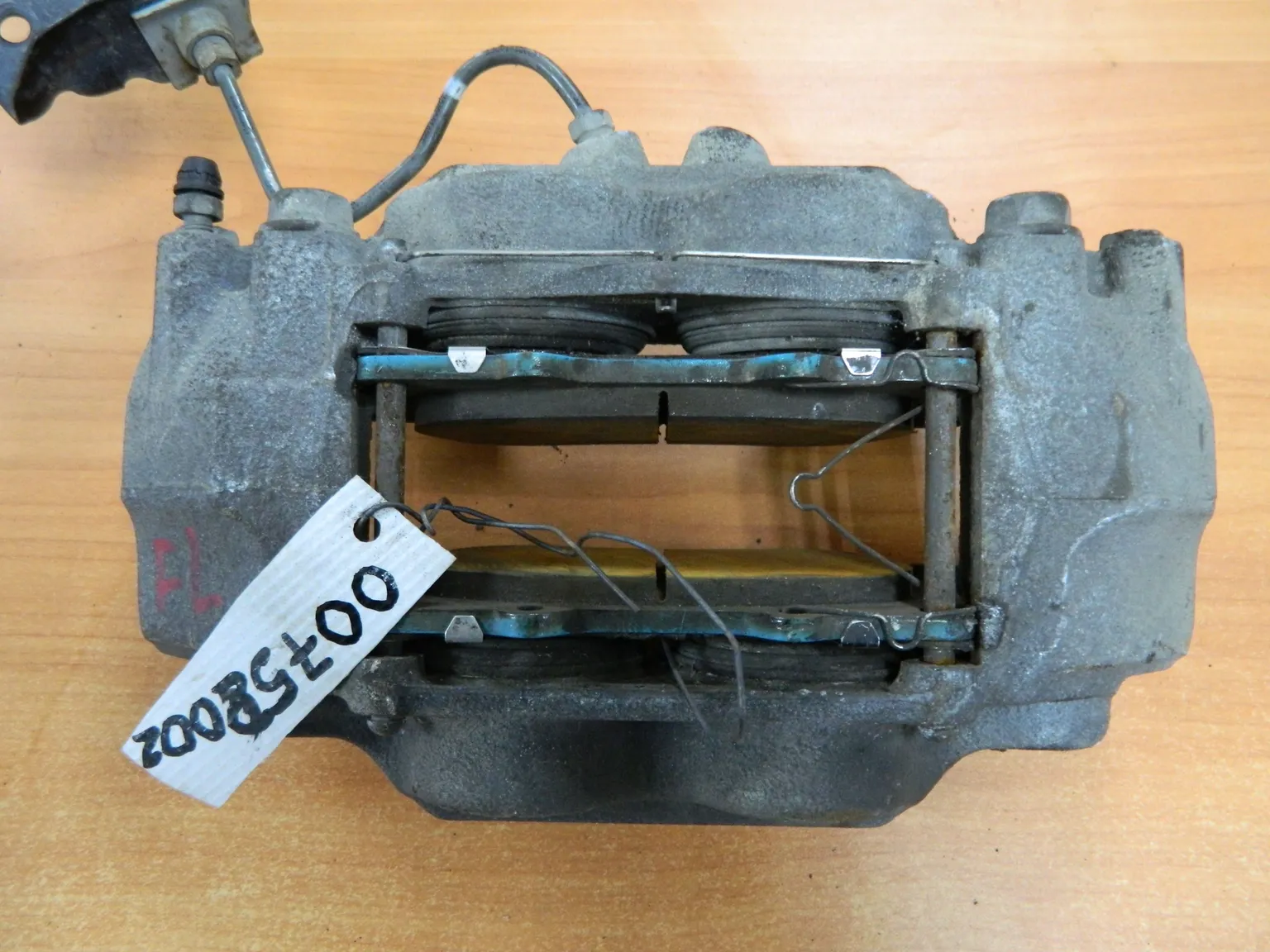 Суппорт TOYOTA LAND CRUISER PRADO TRJ150 Перед Лев (Контрактный)