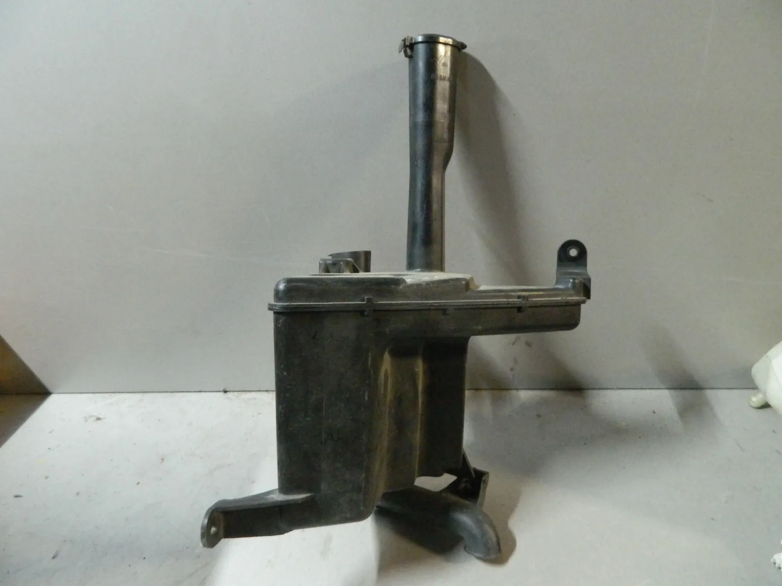 Бачок омывателя TOYOTA ALTEZZA SXE10 (Контрактный) 79591933