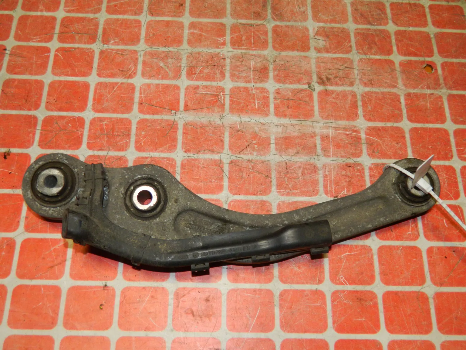 Рычаг подвески AUDI A8 4E2 Зад Прав (Контрактный) 45980900