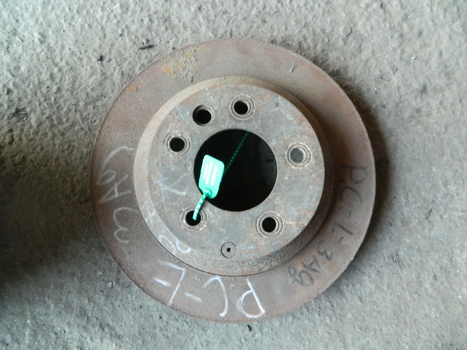 Диск тормозной PORSCHE CAYENNE 955 Зад (Контрактный) 81530482