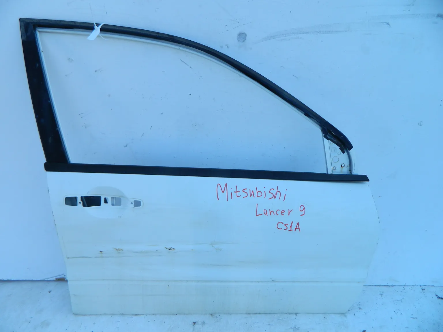 Дверь MITSUBISHI LANCER CS1A Перед Прав (Контрактный) 46098227 MR555054