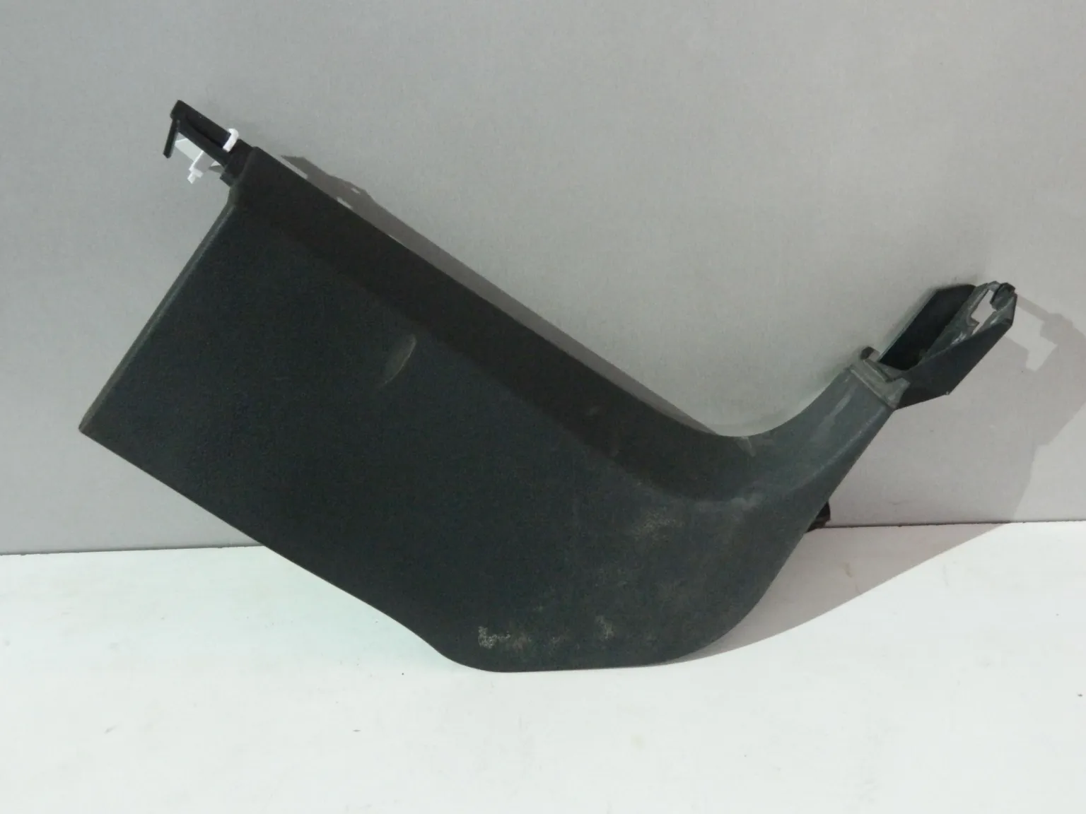 Накладка на порог AUDI Q7 4L Прав (Б/У)