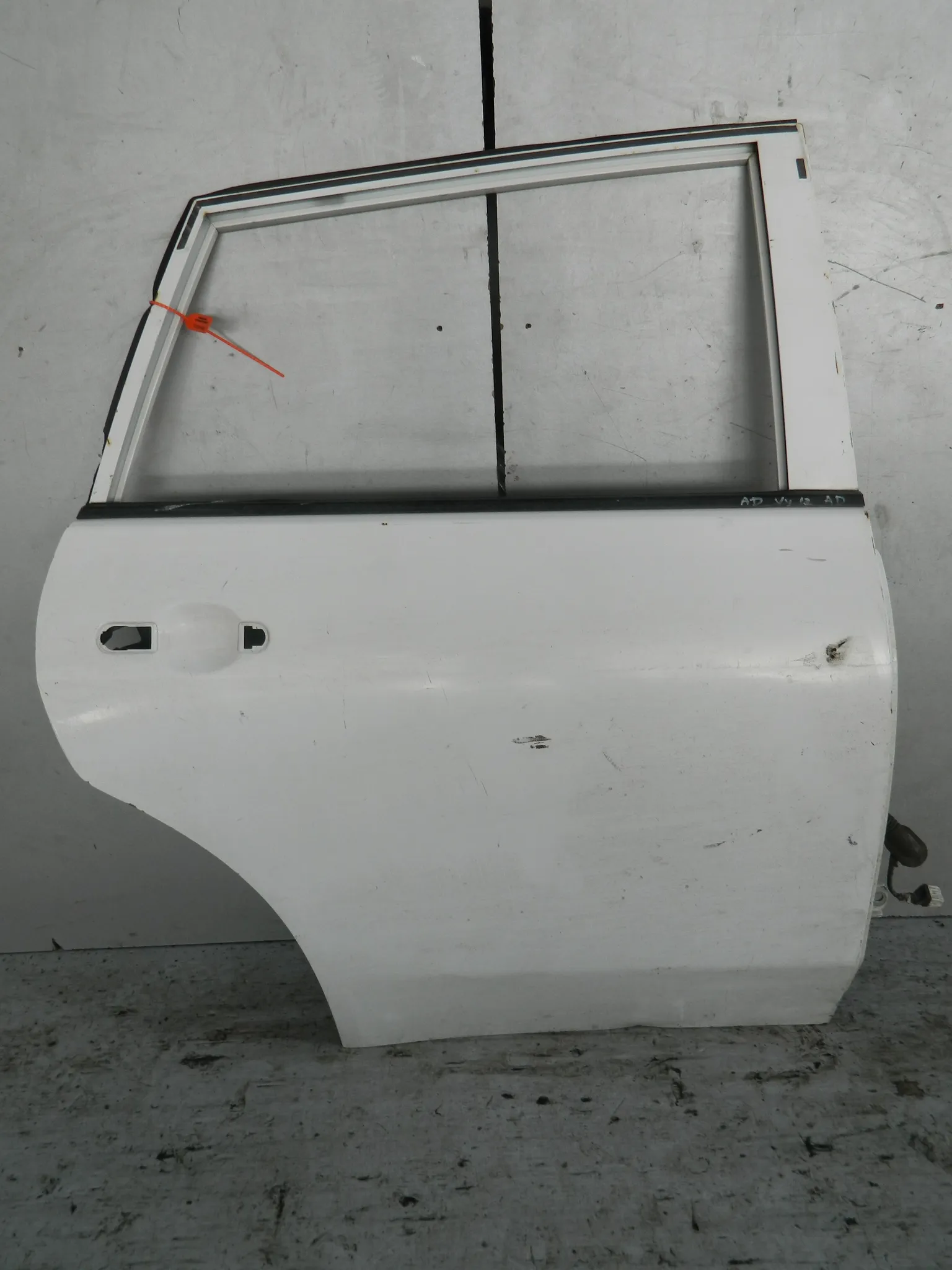 Дверь NISSAN AD Y12 Зад Прав (Контрактный) 72355440