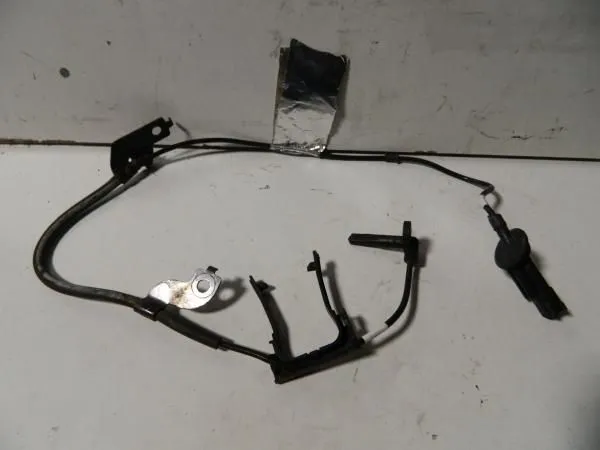 Датчик ABS MITSUBISHI OUTLANDER GF8W Перед Лев (Контрактный)