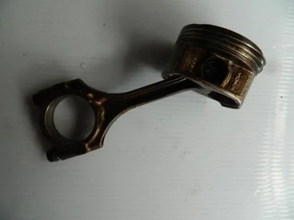 Поршень + шатун TOYOTA 2AZ-FE (Контрактный) 37012 1321128031