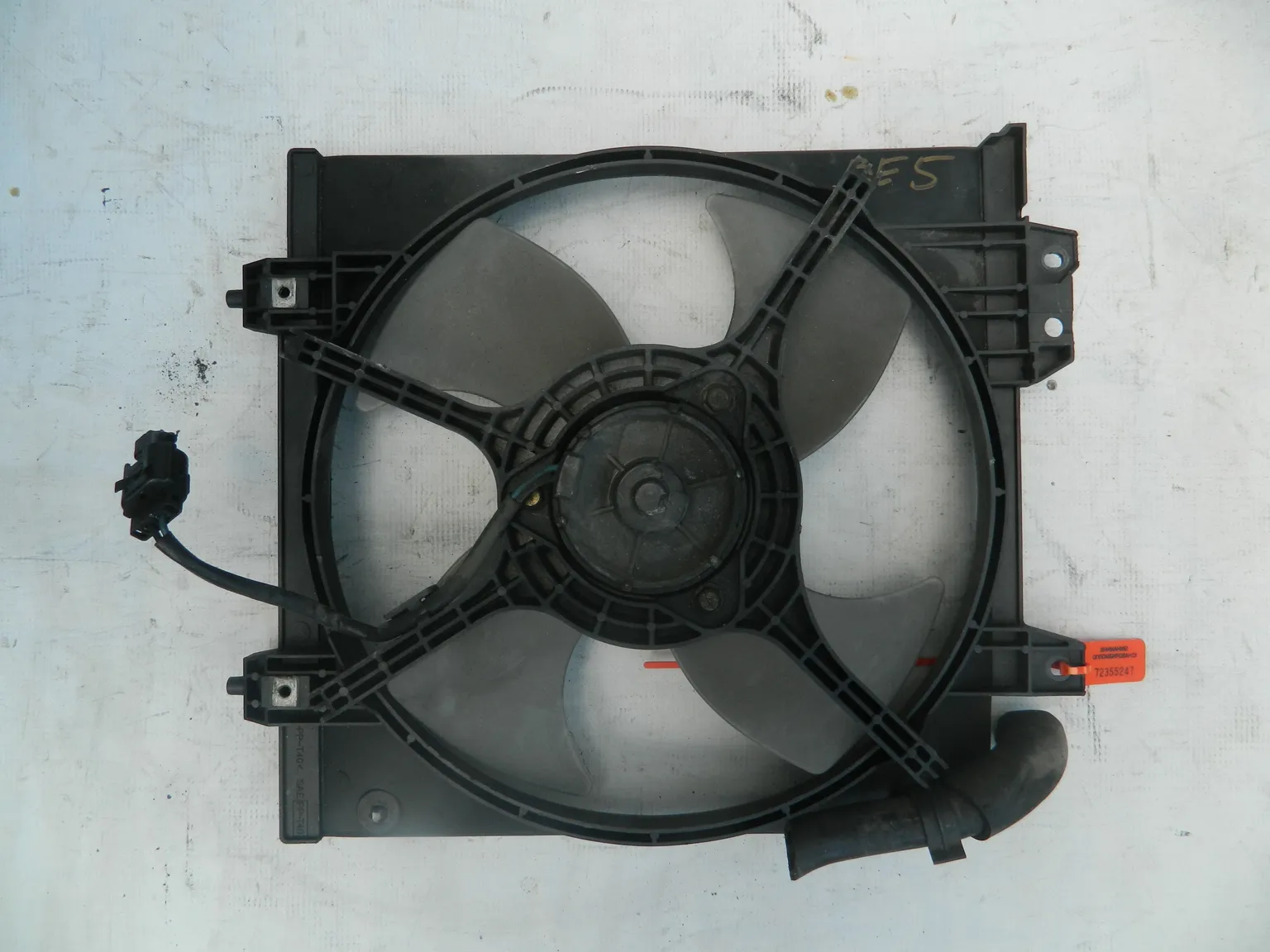 Диффузор радиатора SUBARU LEGACY BE5 (Контрактный) 72355247