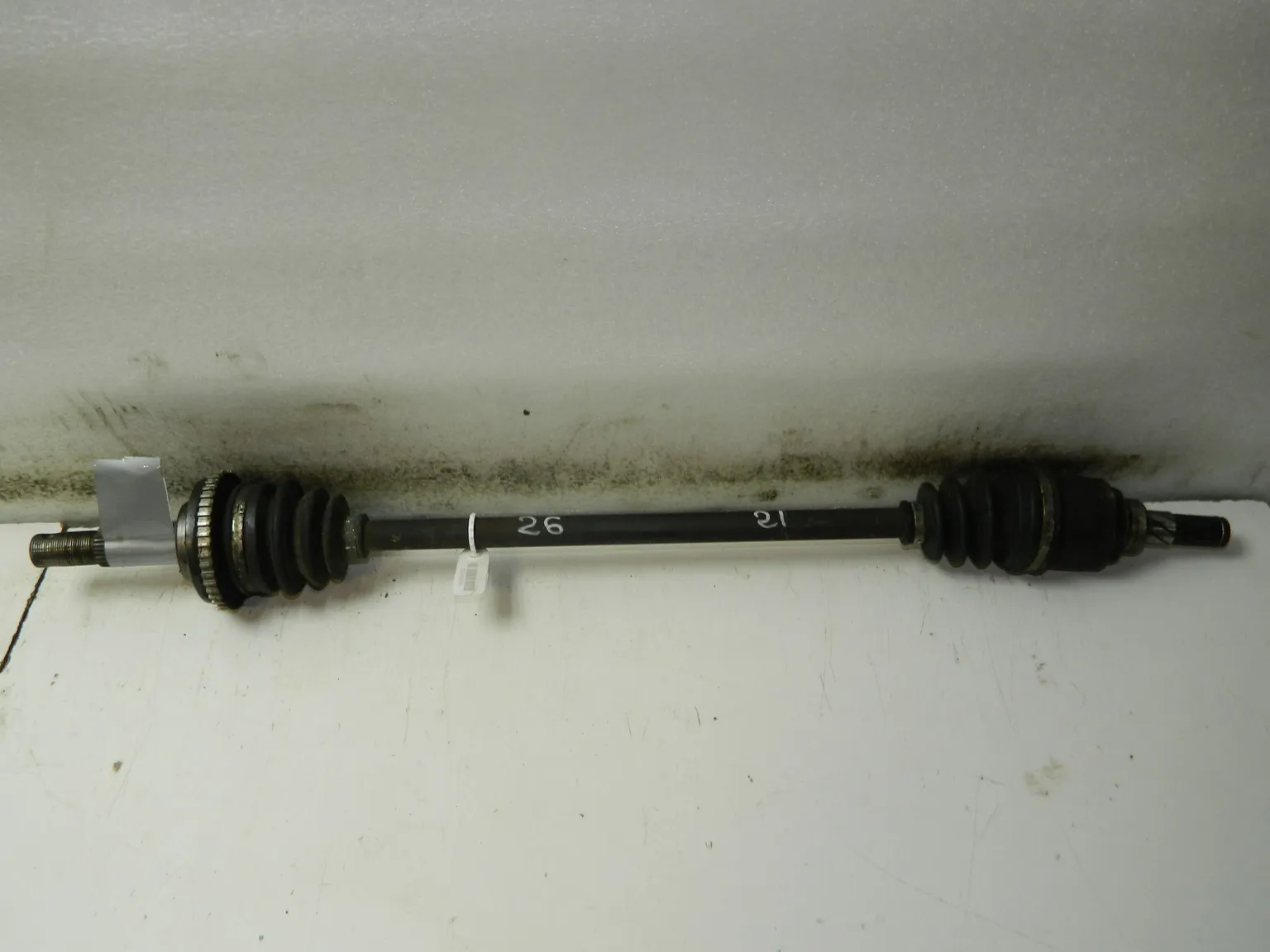 Привод NISSAN AD Y11 QG18DE Зад (Контрактный) 35015755