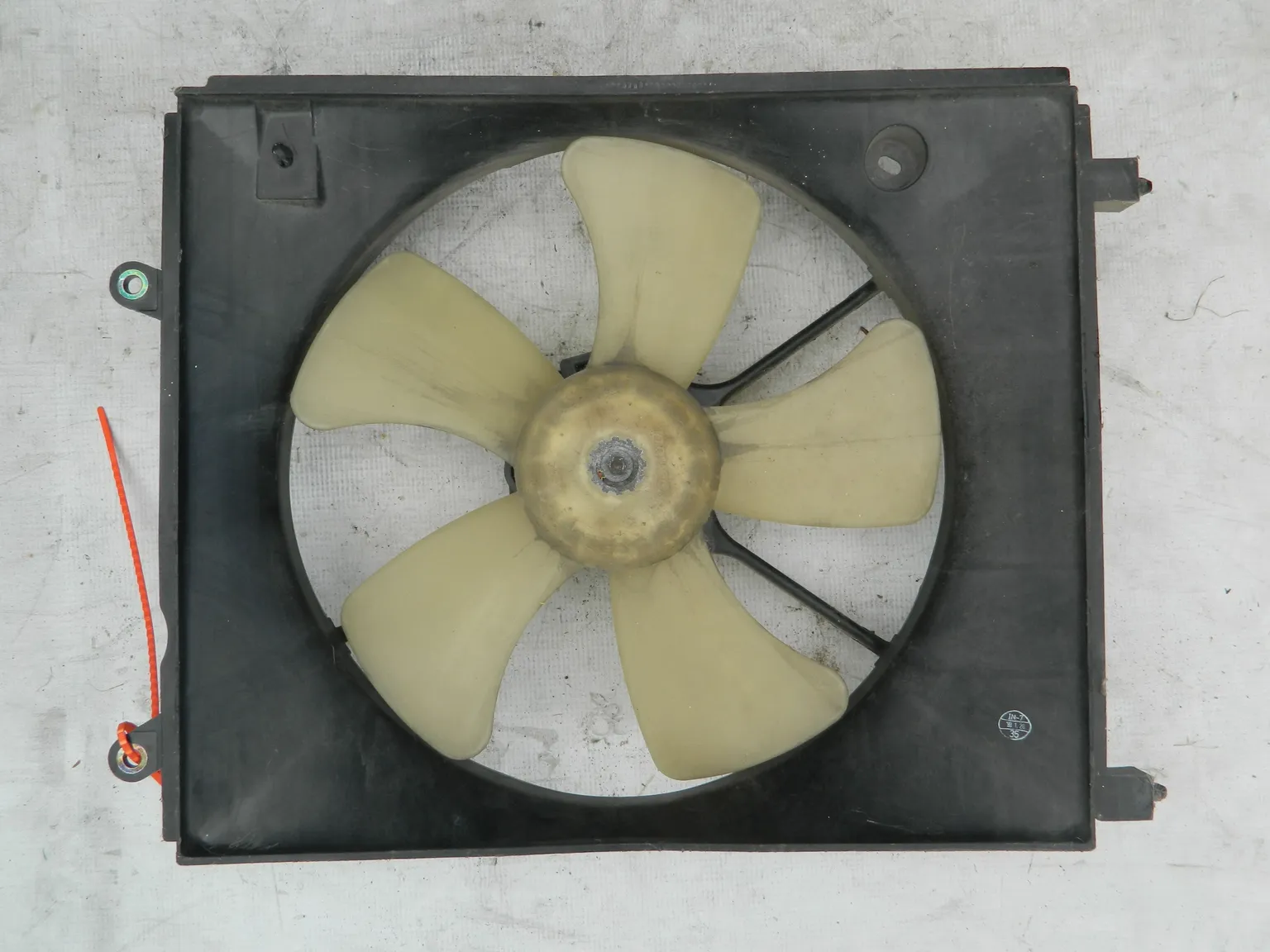 Диффузор радиатора TOYOTA IPSUM SXM10 (Контрактный) 72355033