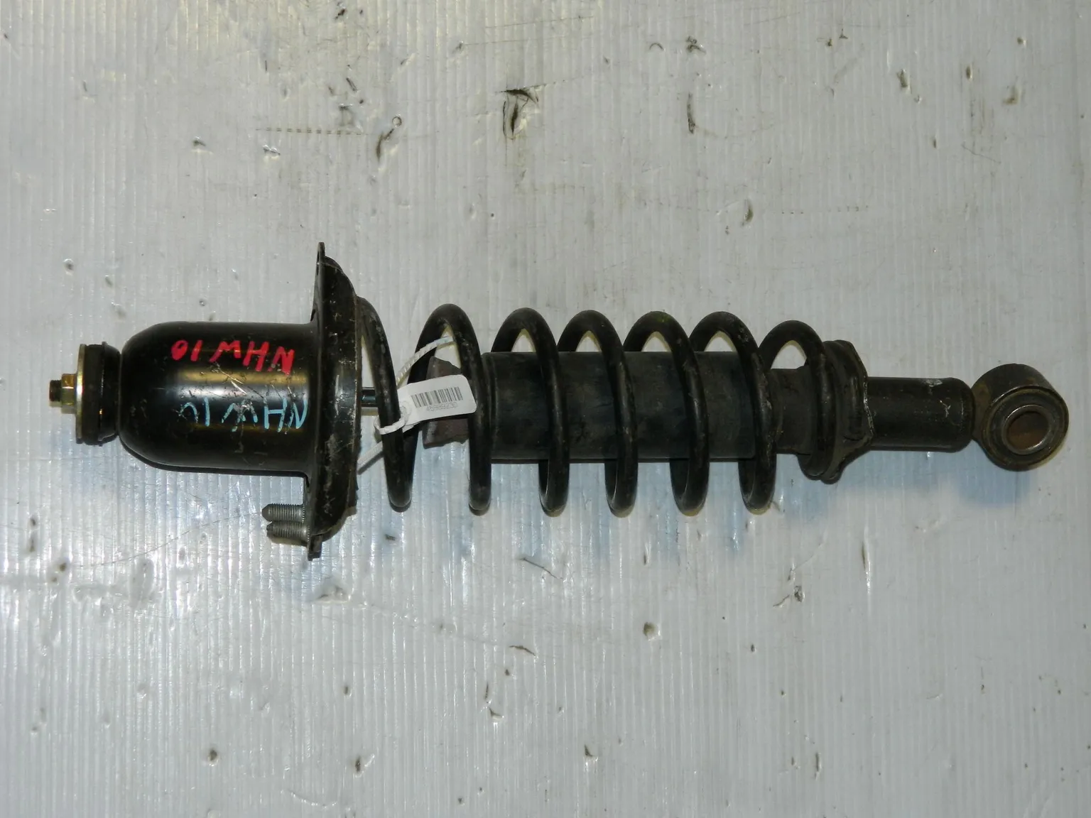 Стойка подвески TOYOTA PRIUS NHW10 Зад (Контрактный)