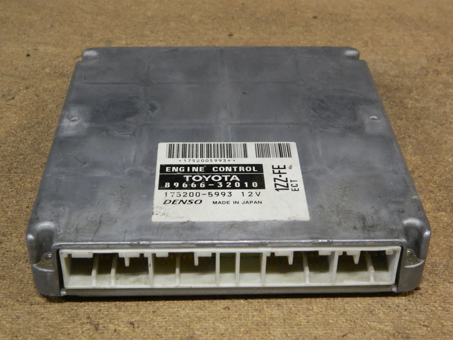 Блок управления ДВС TOYOTA VISTA 1ZZFE (Контрактный) 9748 8966632010