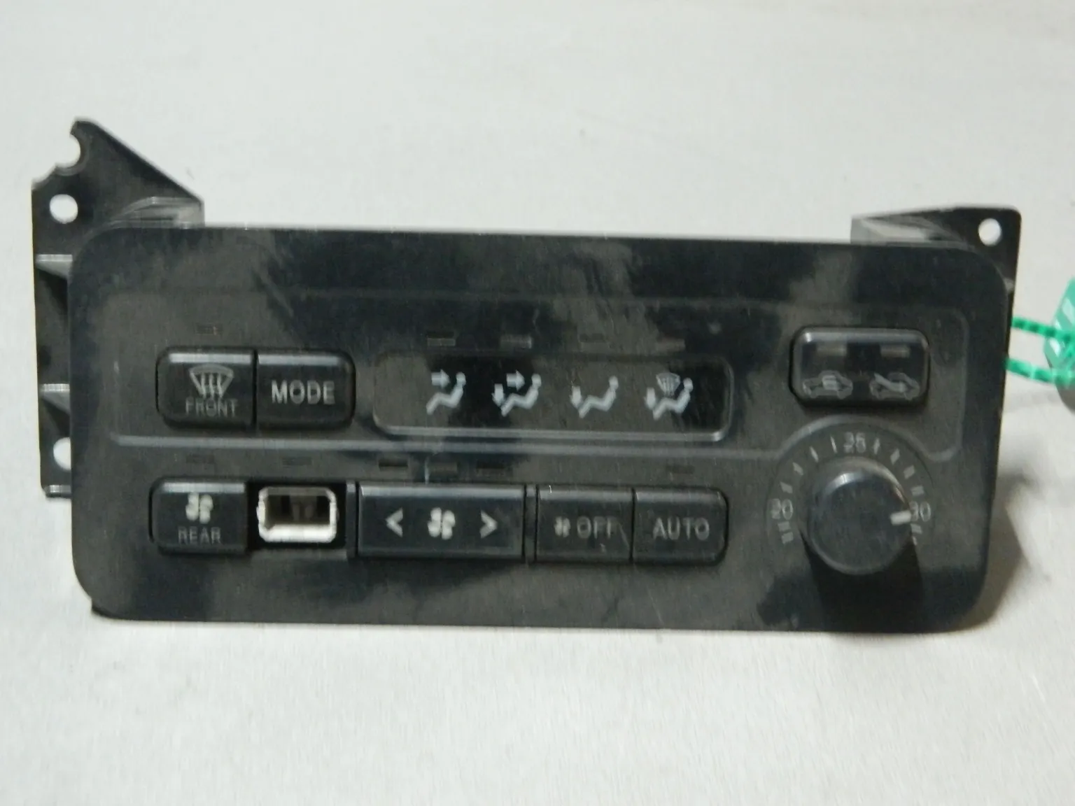 Блок управления климат-контролем TOYOTA NOAH SR40 (Контрактный) 81540520 2559208080