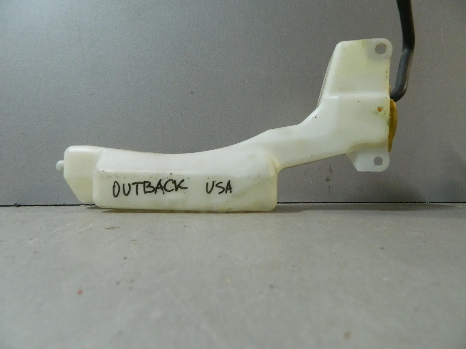 Бачок расширительный SUBARU OUTBACK BP (Контрактный) 81539058