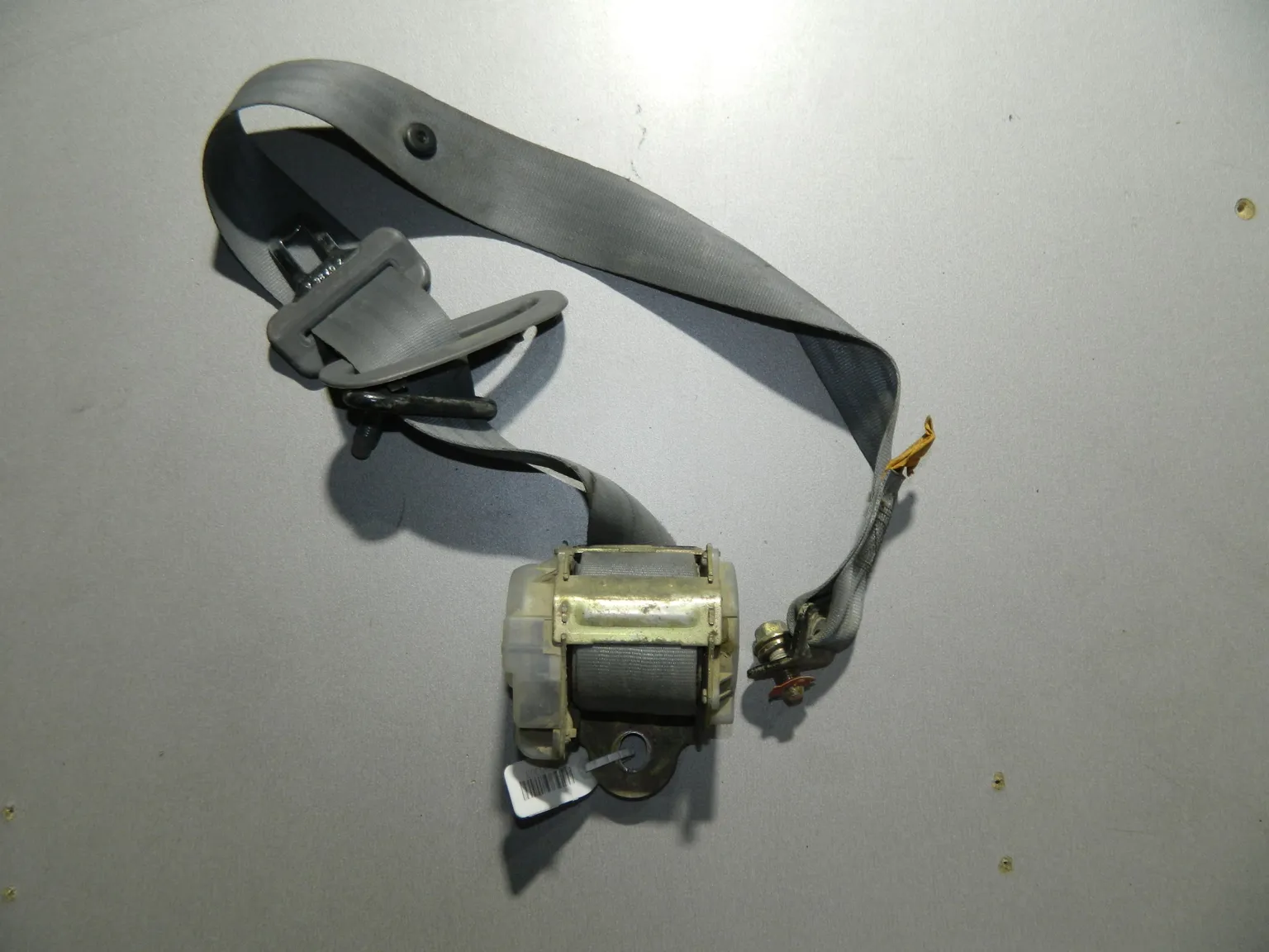 Ремень безопасности HYUNDAI ACCENT Задн Лев (Б/У) 45989303