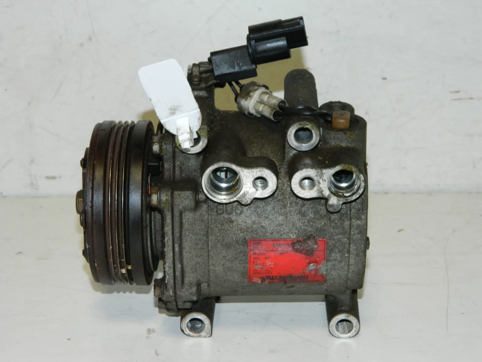 Компрессор кондиционера MITSUBISHI PAJERO MINI 4A30 (Контрактный) 45990562