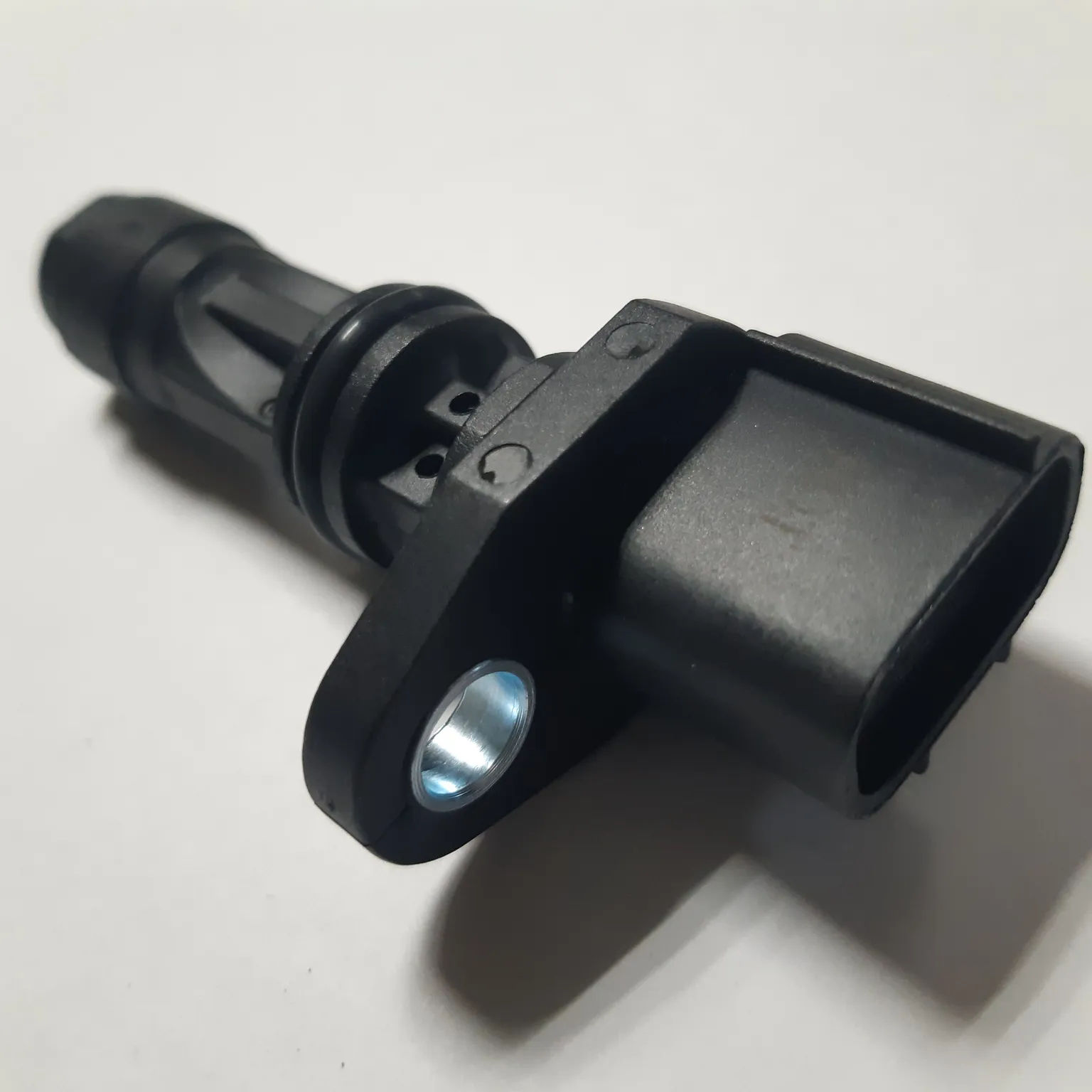 Датчик положения распредвала GENERAL PARTS 23731EC01A YD25, YD22 3 контакта