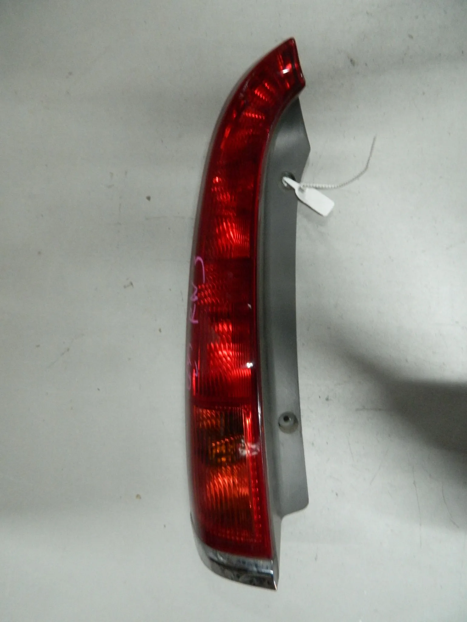 Фонарь HONDA STREAM RN1 Зад Лев 1483 (Контрактный) 68000860