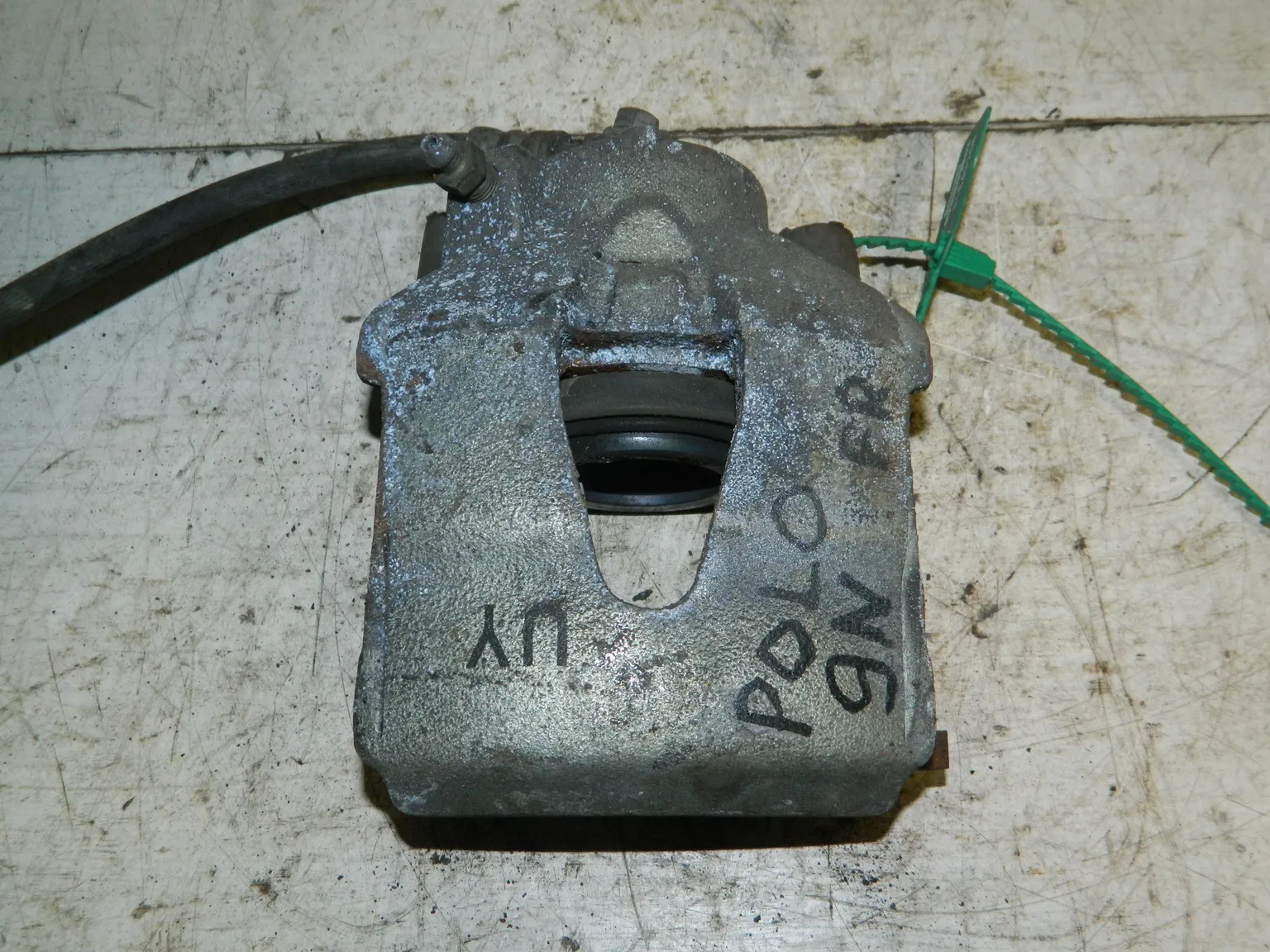 Суппорт VOLKSWAGEN POLO 6C1 Перед Прав (Контрактный) 81540206