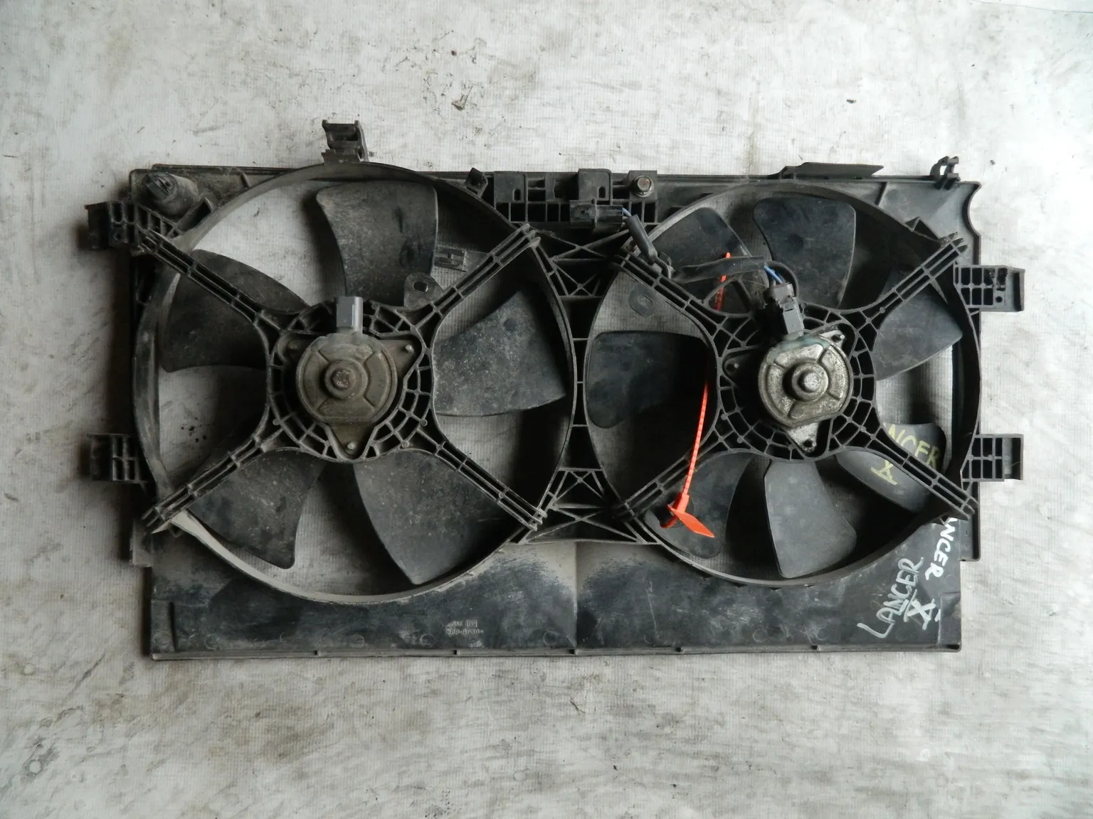 Диффузор радиатора MITSUBISHI LANCER X CY4A (Контрактный) 72367986