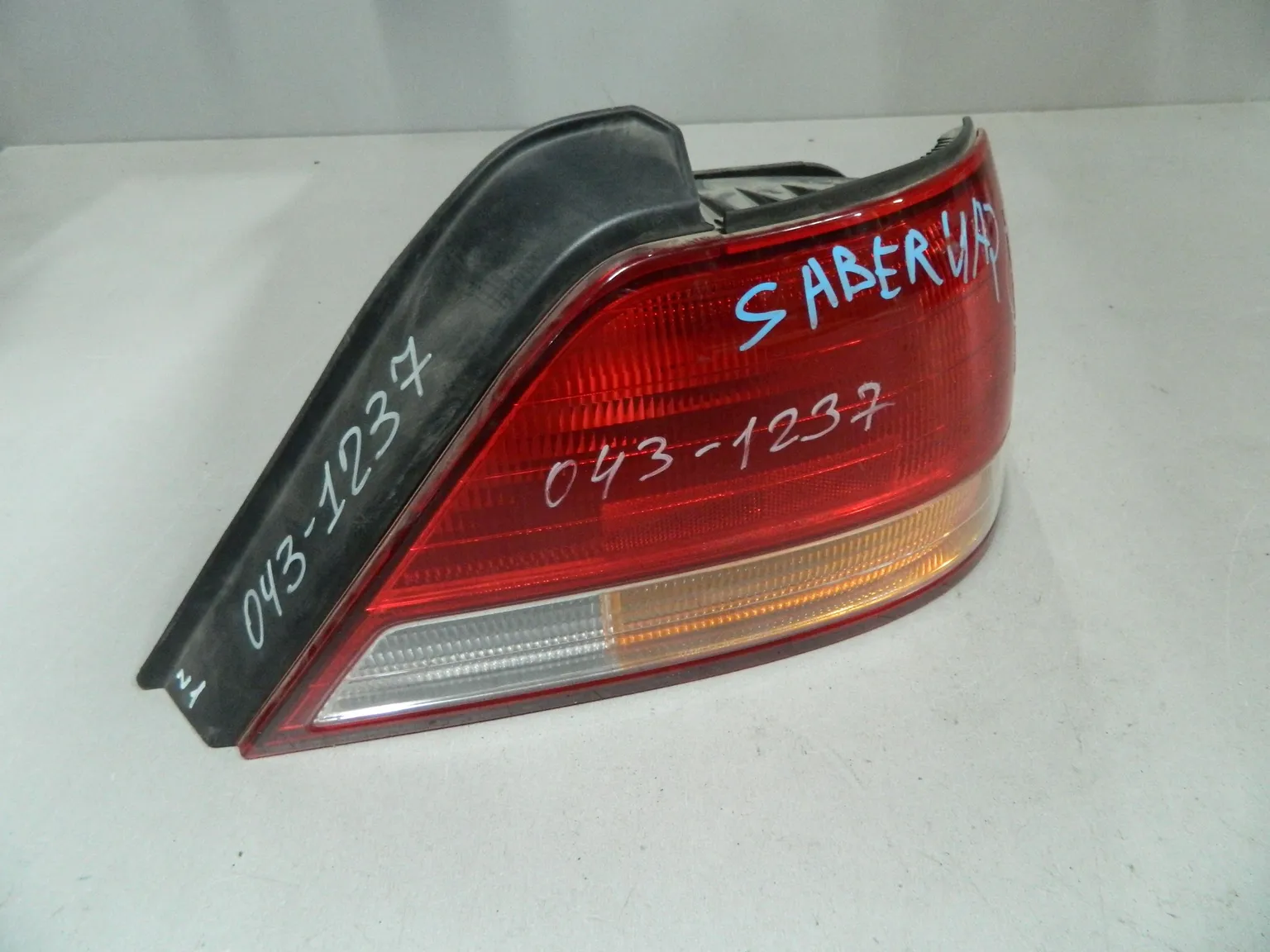 Фонарь HONDA INSPIRE UA2 Зад Прав (Контрактный) 68000899