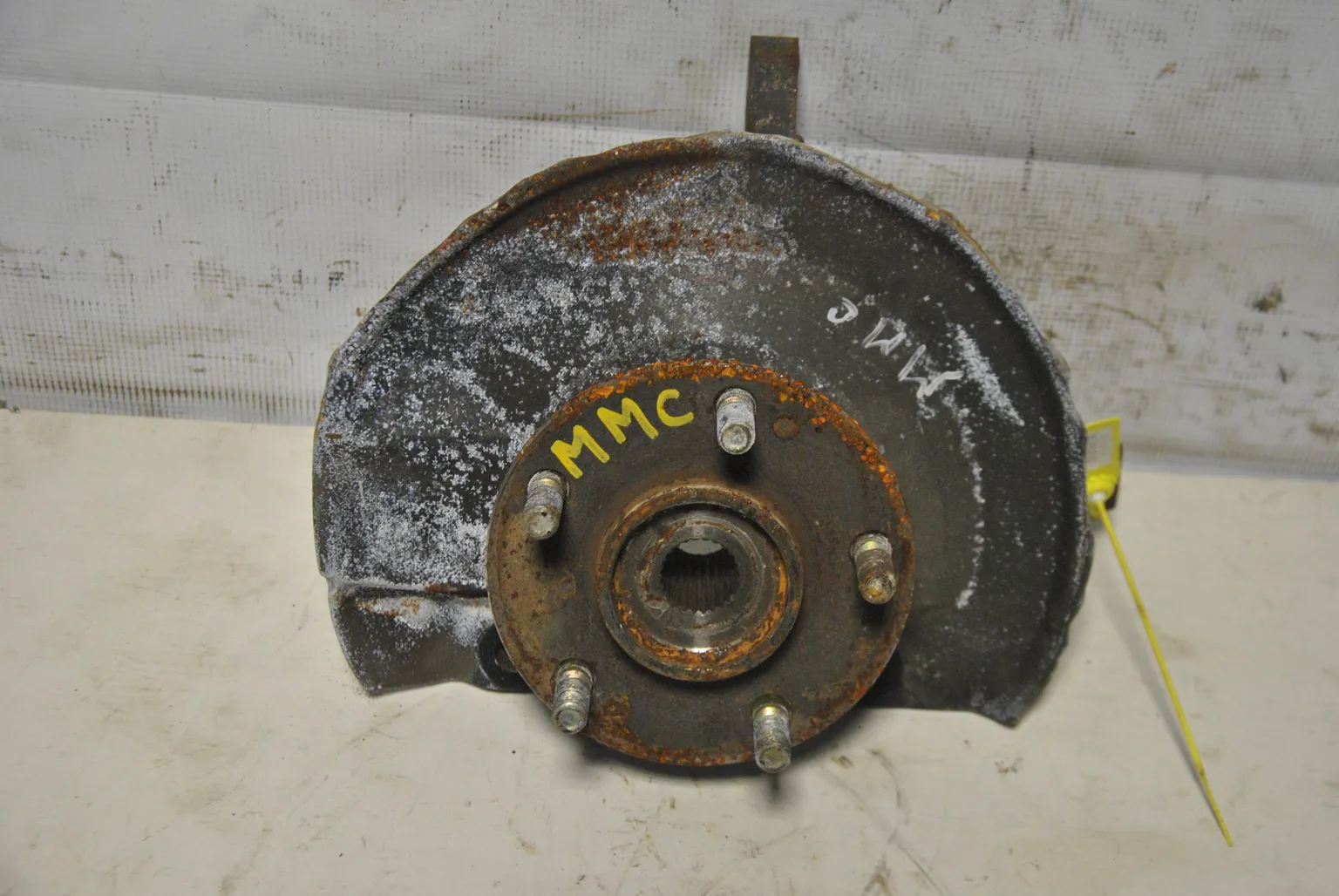 Ступица MITSUBISHI LANCER CY8A Перед Прав (Конрактный) 40940526