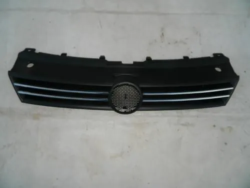 Решетка радиатора SAILING VWL055011100 VW POLO 10-14