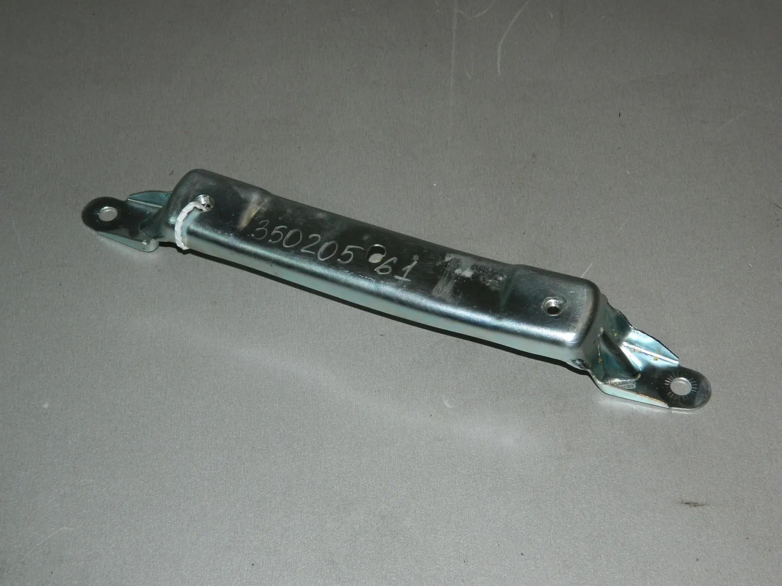 Пластина контрящая AUDI Q7 4L (Б/У) 35020561