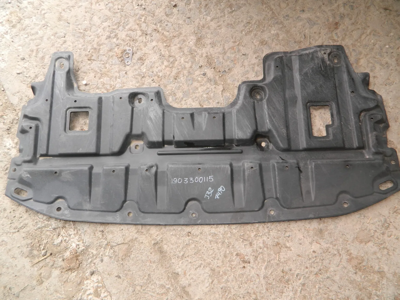 Защита двигателя NISSAN TEANA J32 (Контрактный) 1903300115