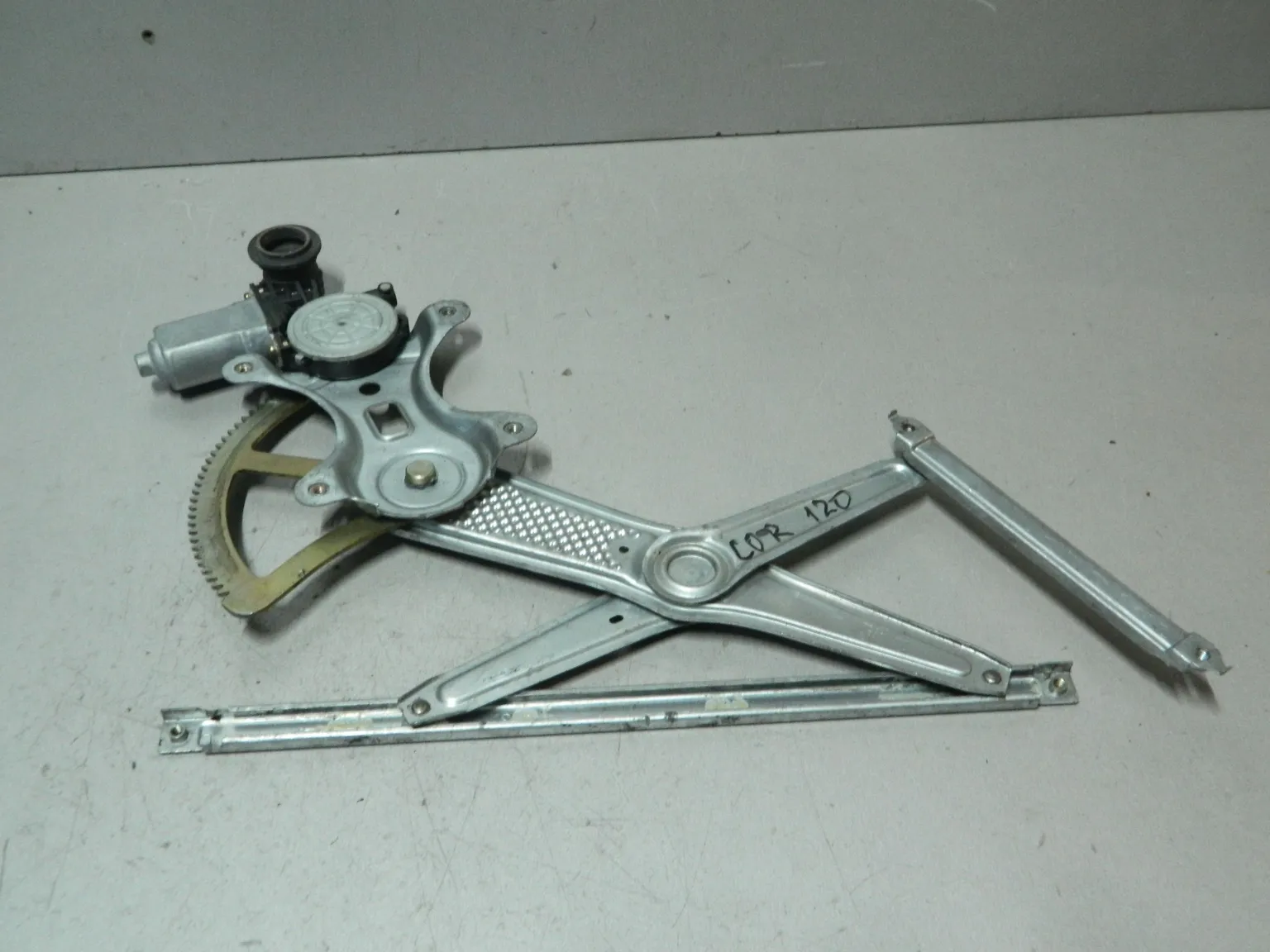 Стеклоподъемник TOYOTA COROLLA NZE121 Перед Лев (Контрактный) 79591691