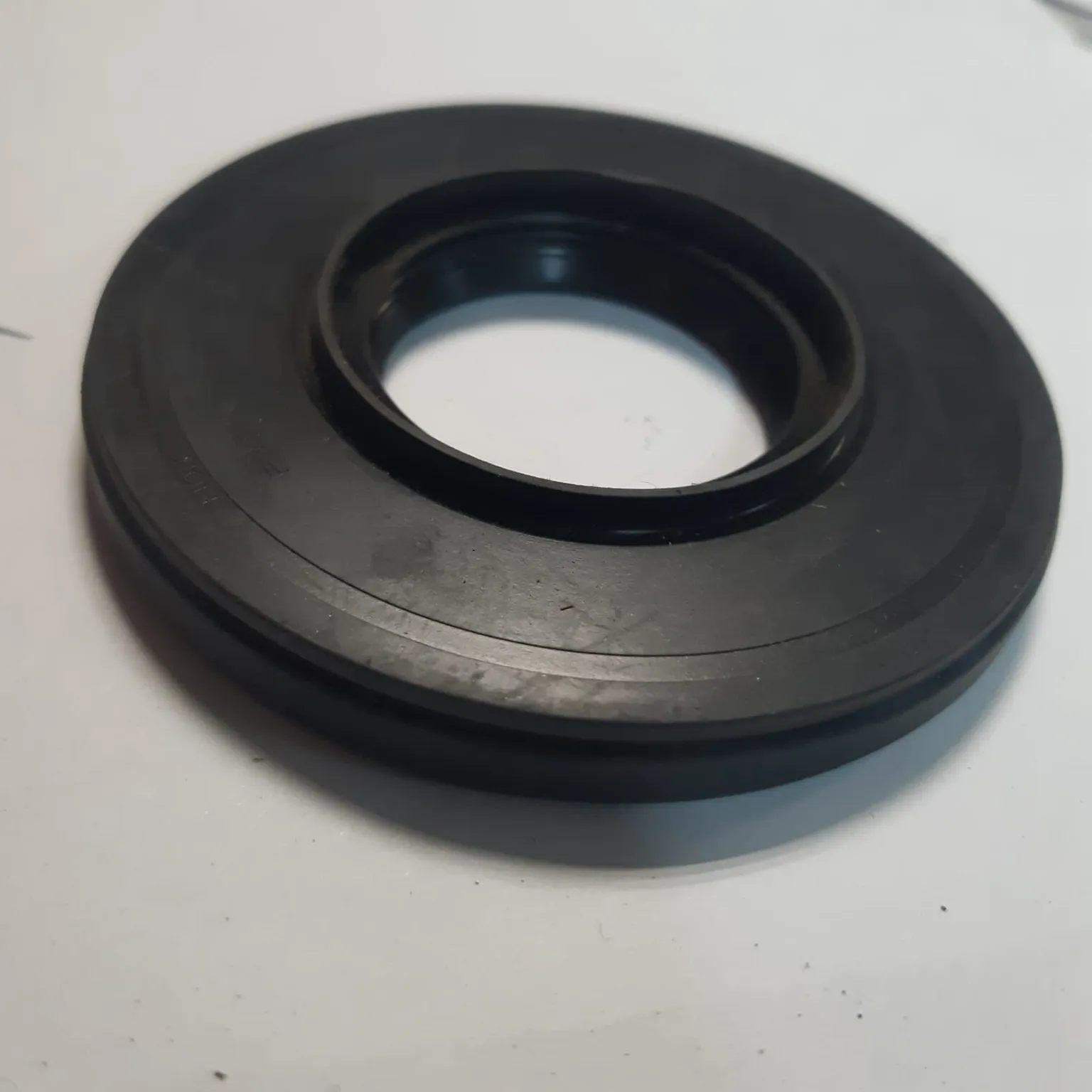 Сальник KOYO MT038A3 TOYOTA Previa,Corolla 38x55x8,5