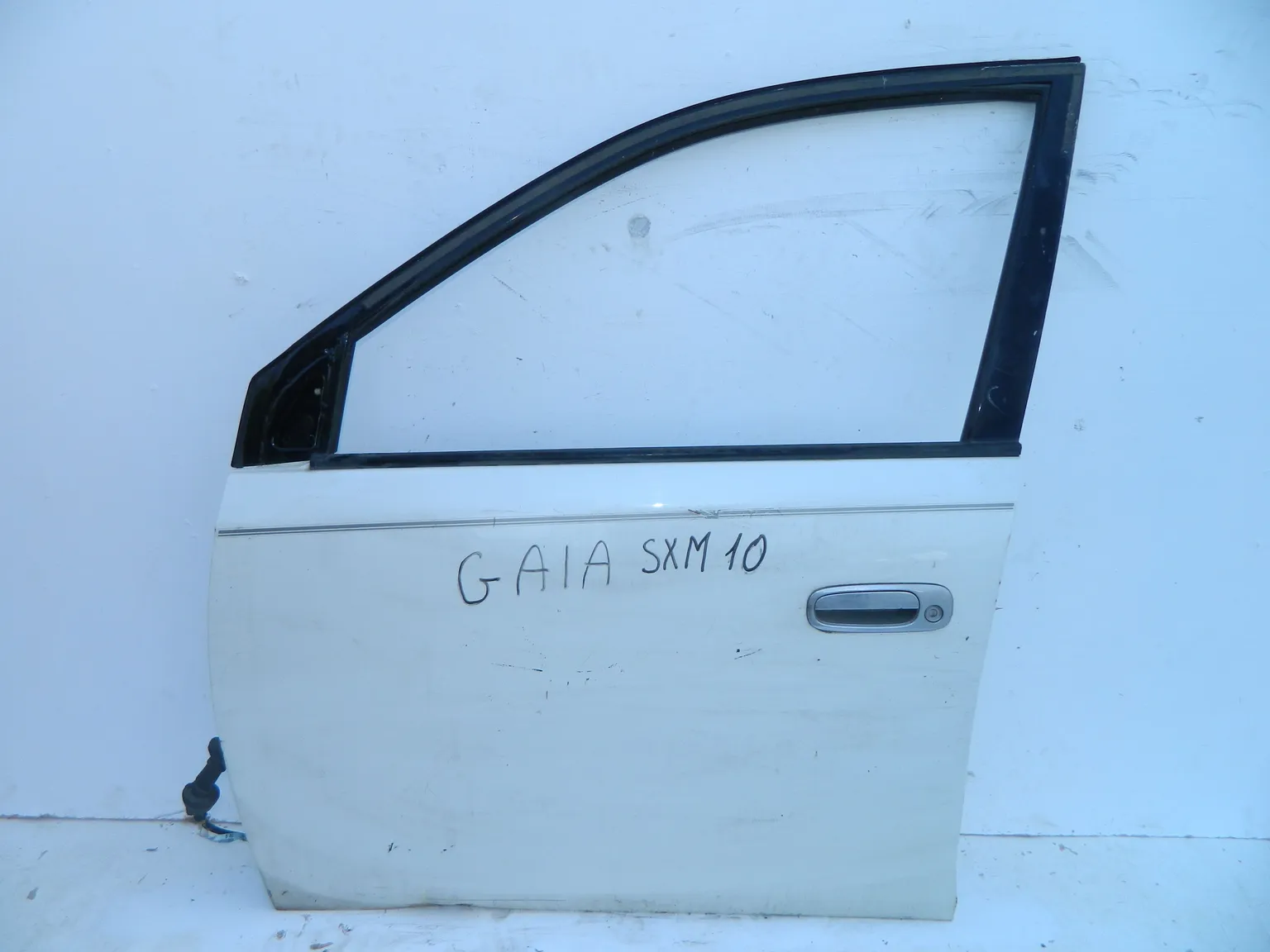 Дверь TOYOTA GAIA SXM10 Перед Лев (Контрактный) 46098114 6700244020