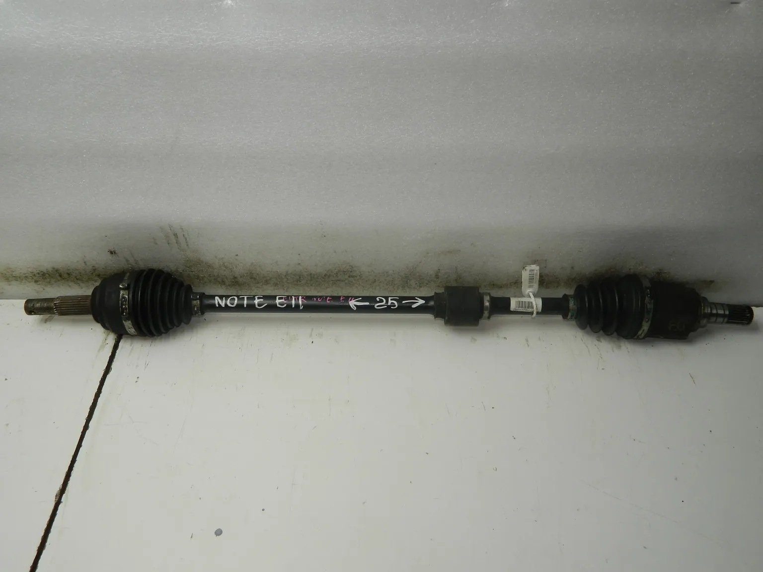 Привод NISSAN NOTE E11 HR15DE Перед Прав (Контрактный) 35015392