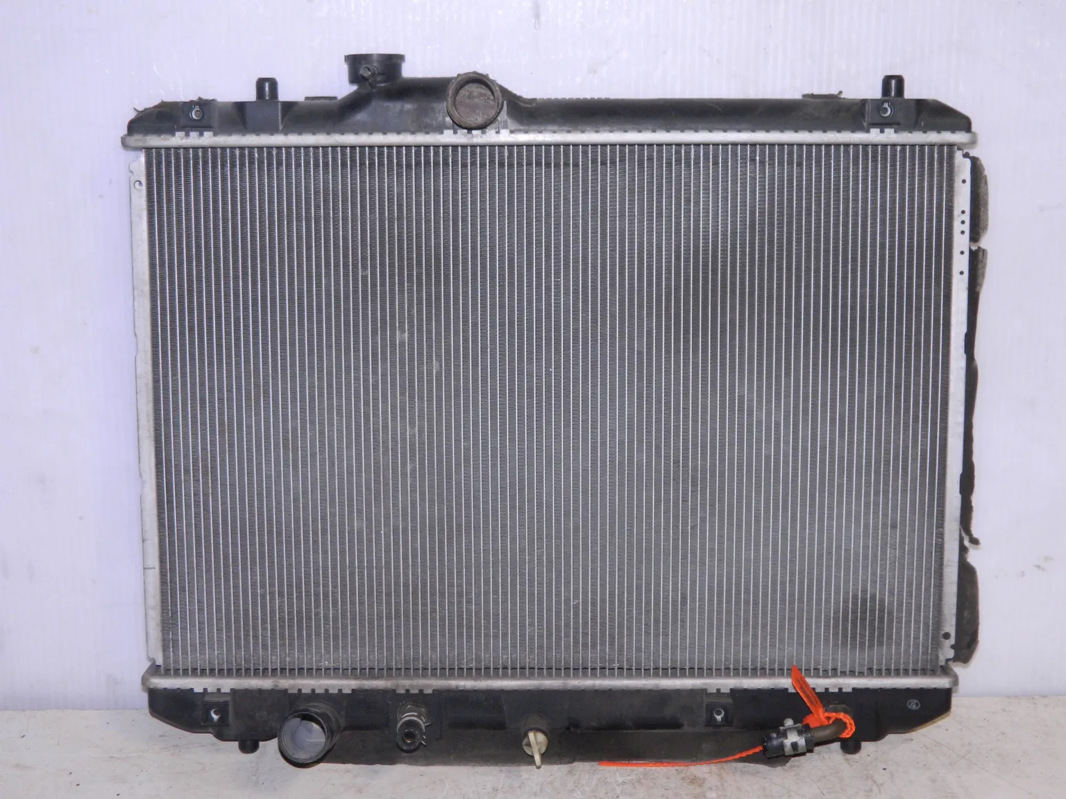 Радиатор ДВС SUZUKI SWIFT ZC11S (Контрактный) 65243543