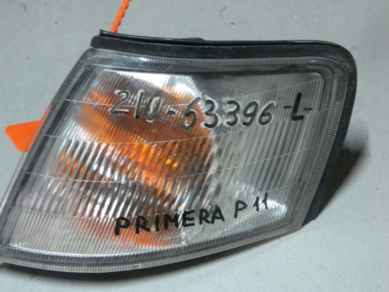 Габарит NISSAN PRIMERA P11 Перед Лев (Контрактный) 72367085