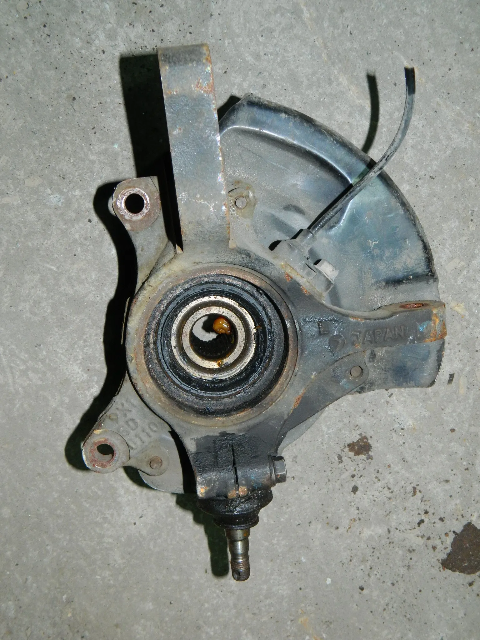 Ступица SUBARU LEGACY BE5 Перед Лев (Контрактный) 79586717