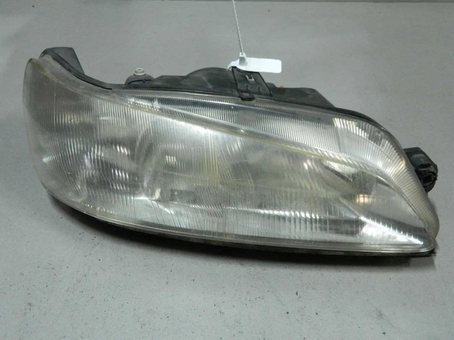 Фара PEUGEOT 306 7DRFV Перед Прав (Контрактный) 68000469