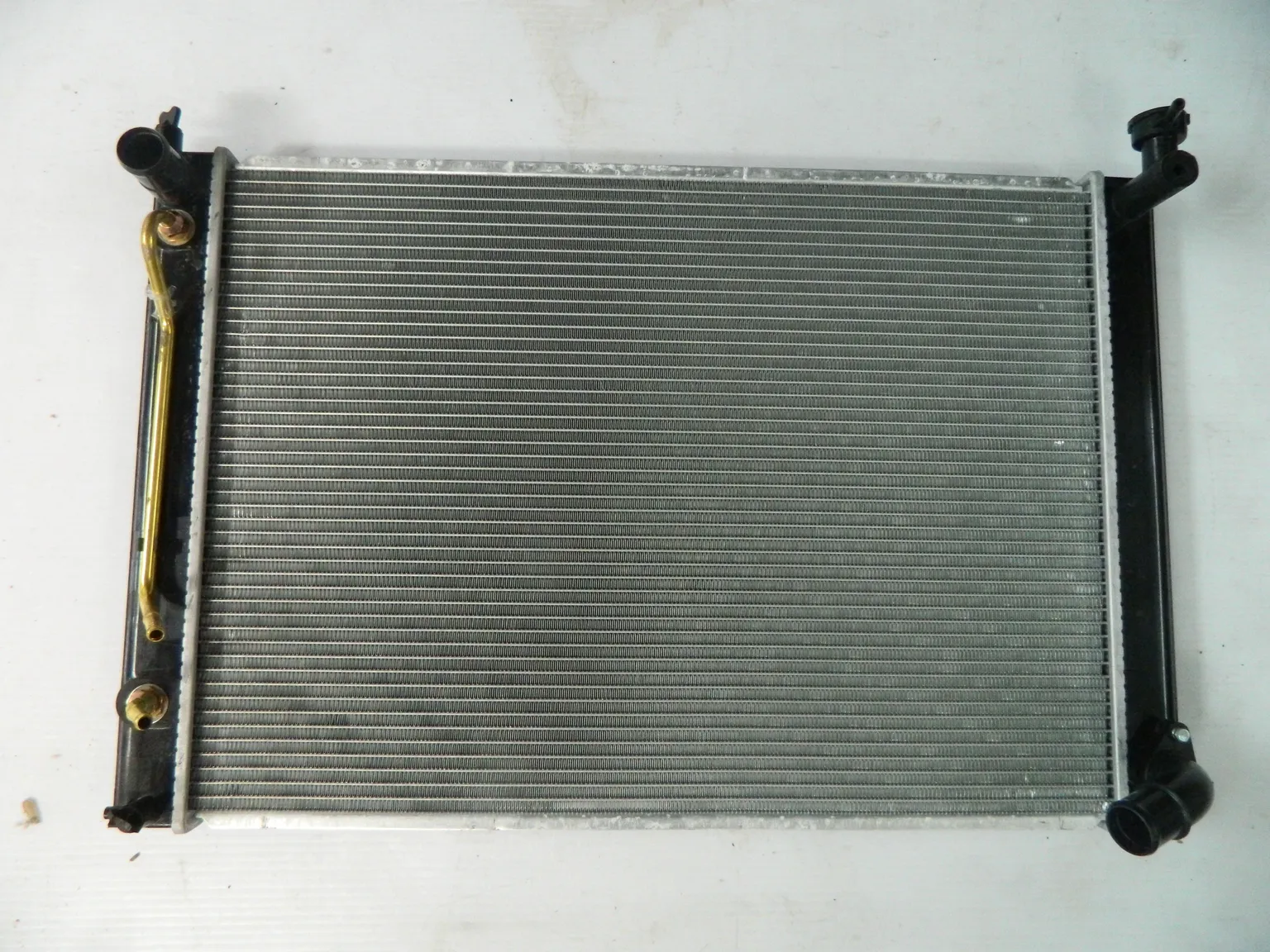 Радиатор охлаждения PANDAPARTS TOY03ACU30 TOYOTA HARRIER ACU3#,GSU3#,MCU3 2AZFE 2003-2012