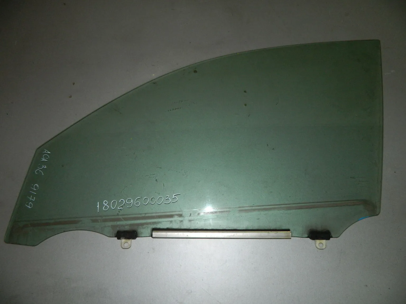 Стекло двери TOYOTA RAV4 ACA36 Перед Лев (Контрактный) 18029600035