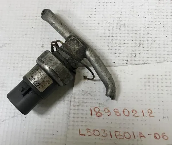 Датчик давления кондиционера MAZDA 3 BК (Kонтраkтный)