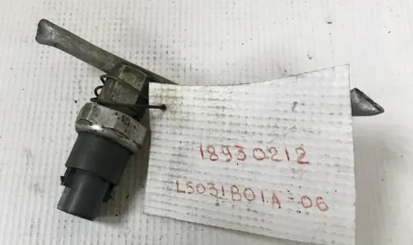 Датчик давления кондиционера MAZDA 3 BК (Kонтрактный)