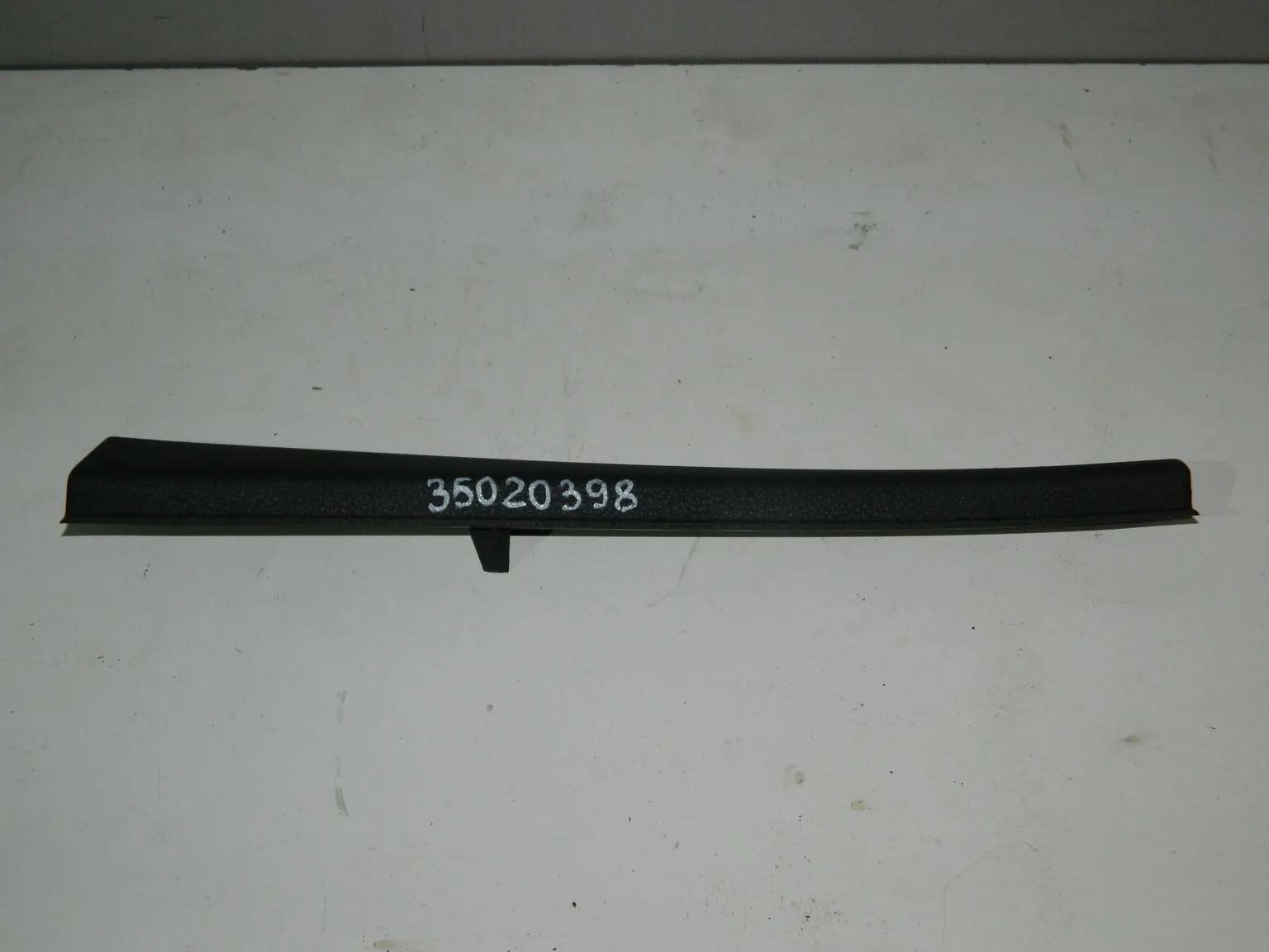 Обшивка стойки AUDI Q7 4L Перед Лев (Б/У)