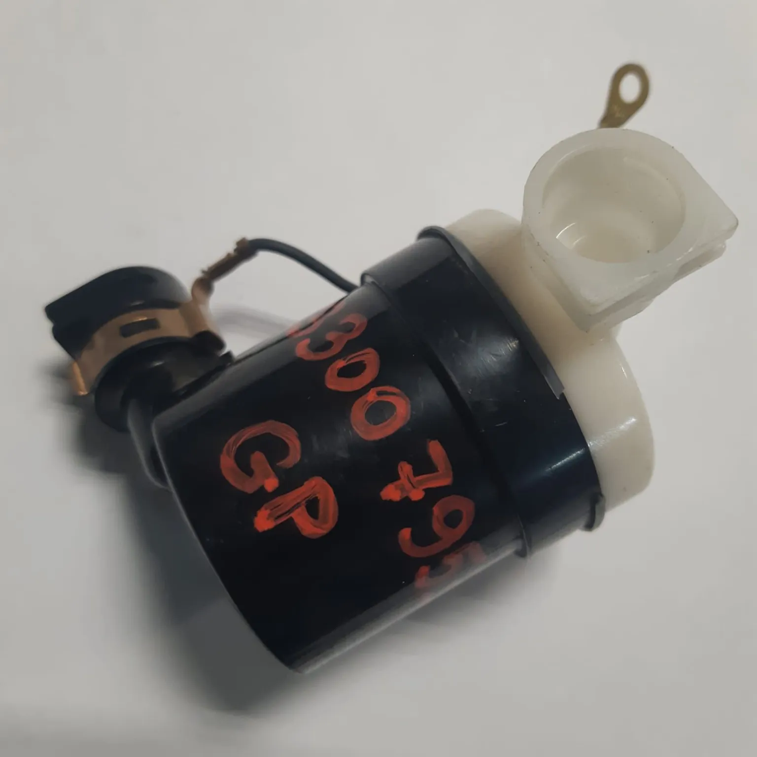 Фильтр топливный GENERAL PARTS 2330079535 TOYOTA Carina E