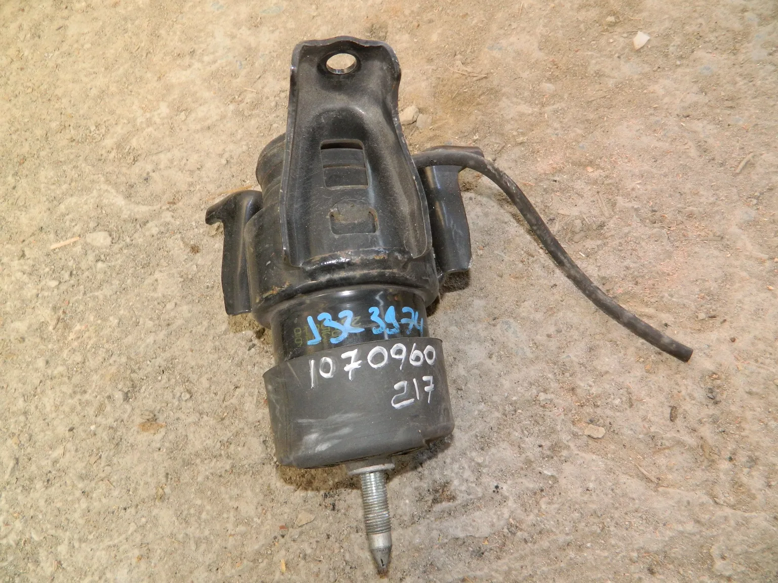 Подушка двигателя NISSAN TEANA J32 (Контрактный) 1070960217