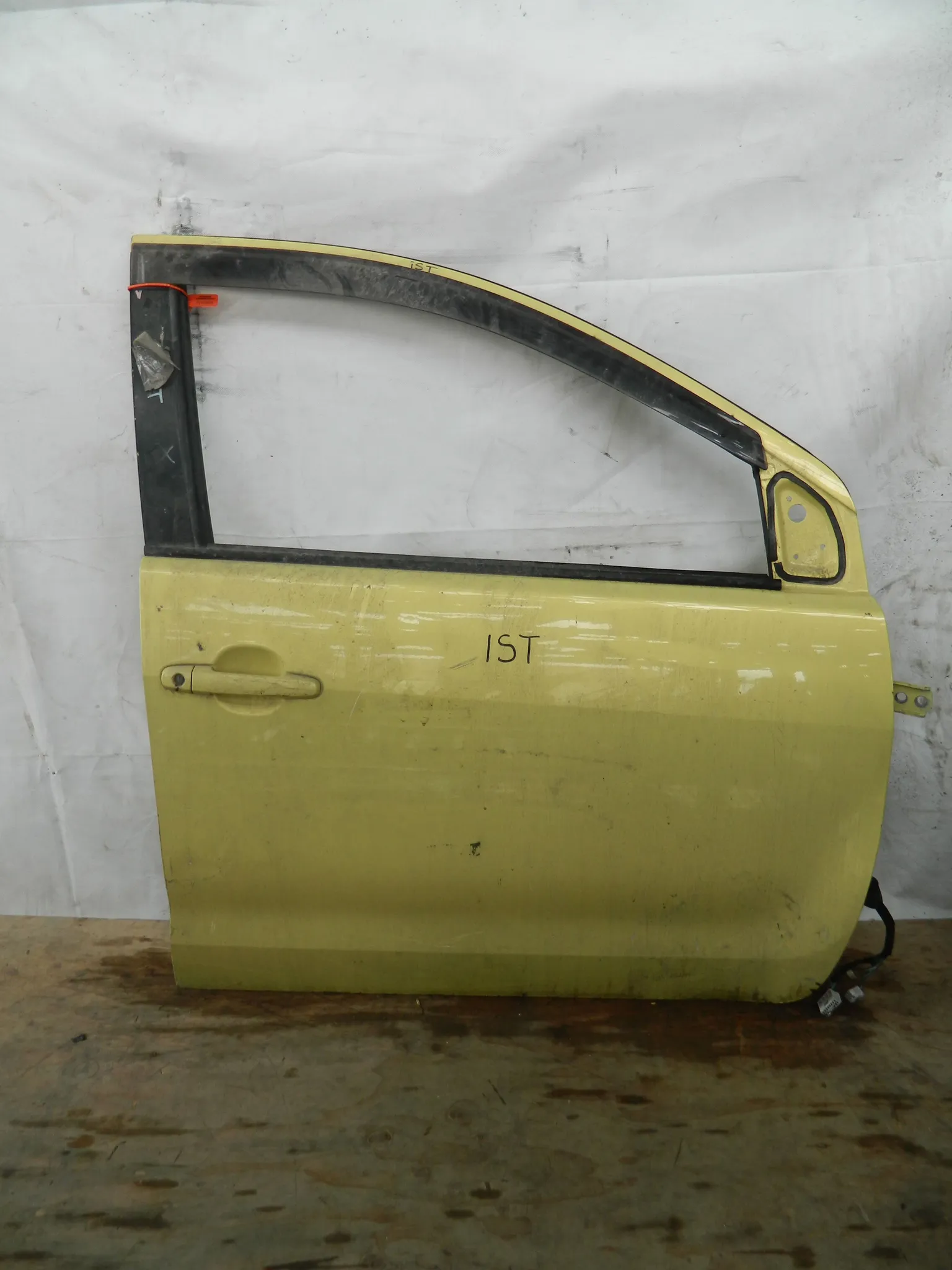 Дверь TOYOTA IST NCP60 Перед Прав (Контрактный) 72355859