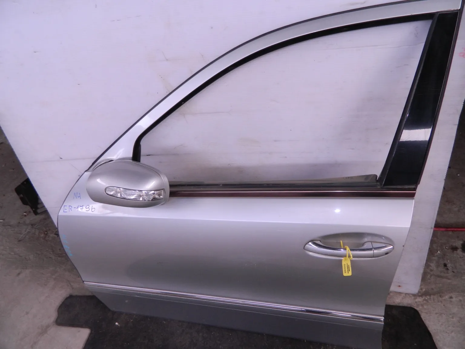 Дверь MERCEDES-BENZ E-CLASS W211 Перед Лев (Контрактный) 64492998