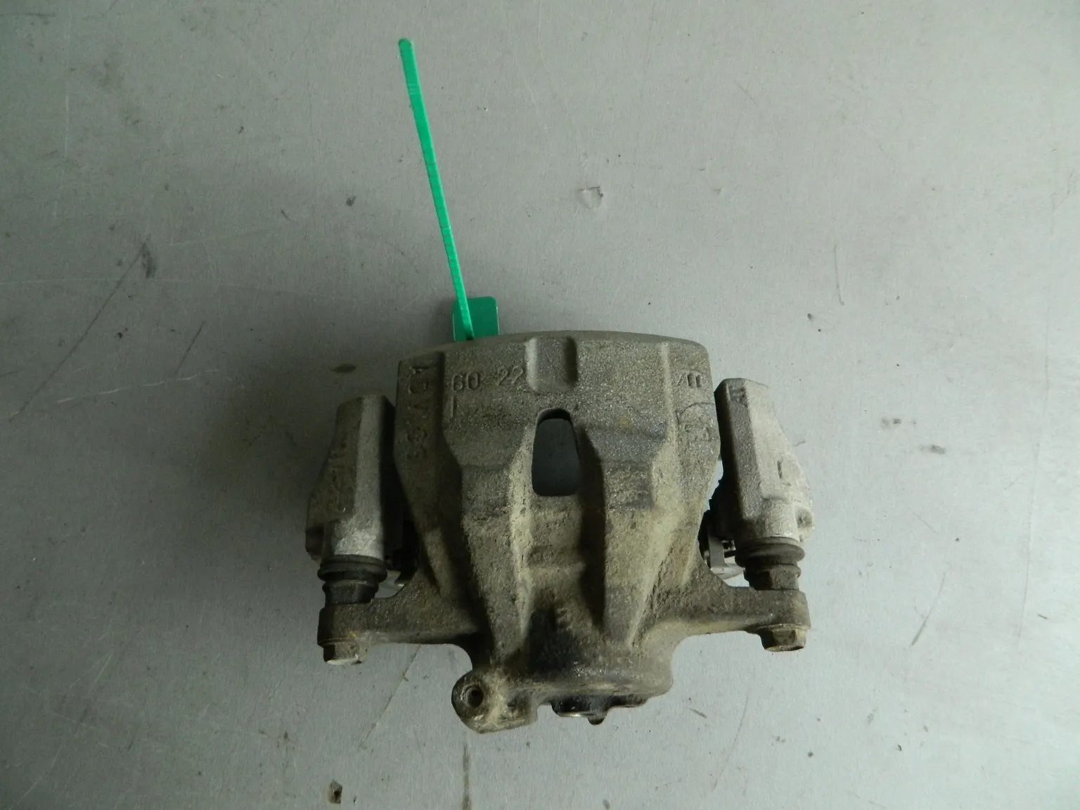 Суппорт TOYOTA COROLLA ADE150 Перед Лев (Б/У) 81530923