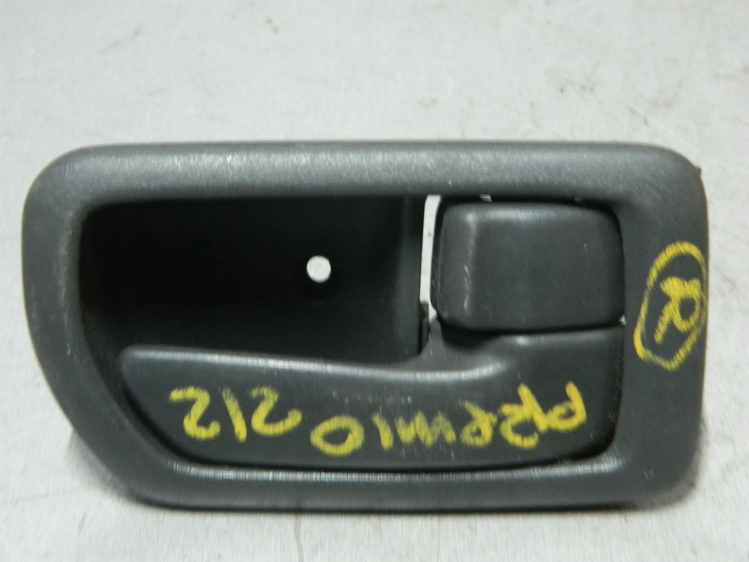 Ручка двери внутренняя TOYOTA CORONA PREMIO AT211 Прав (Контрактный) 81528320